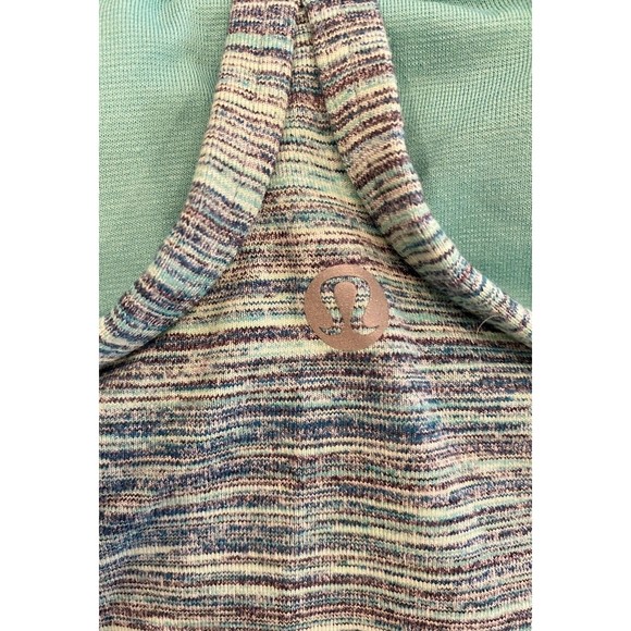 Lot of 2 Lululemon Sports Yoga Tank Tops with Built-in Bra Women Size 6 - Picture 3 of 7